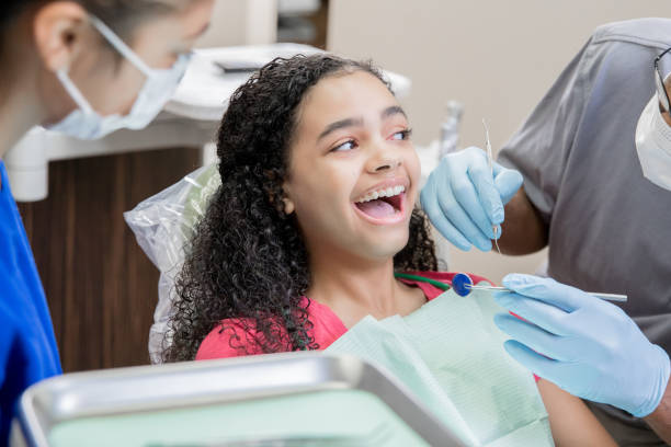 Best Weekend Emergency Dental Services in Clinton, AR